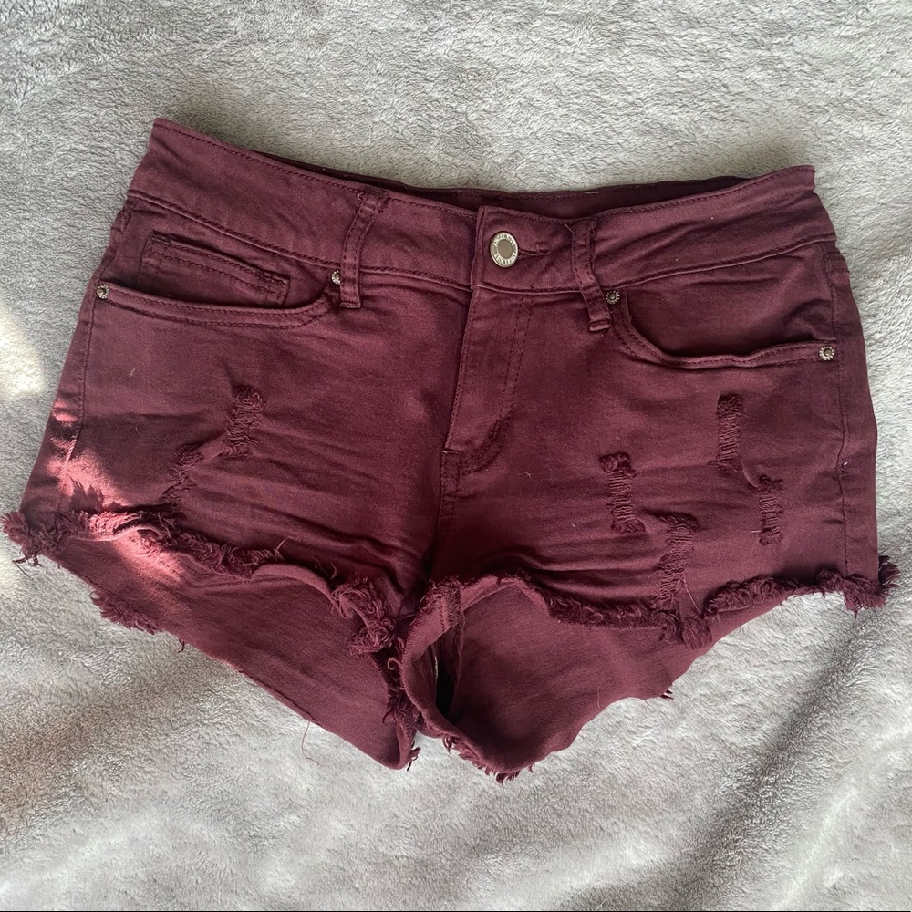 SOLD 🚫 - ripped jean shorts